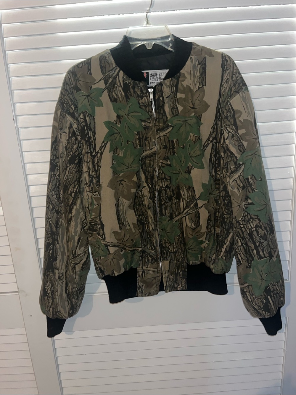Vintage Sub-Zero Rebark Camo Bomber Jacket Size Large